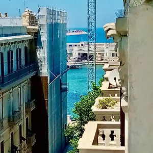 Center , Bari Italia