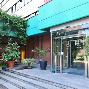 https://lodi-hotel.it-lombardy.com